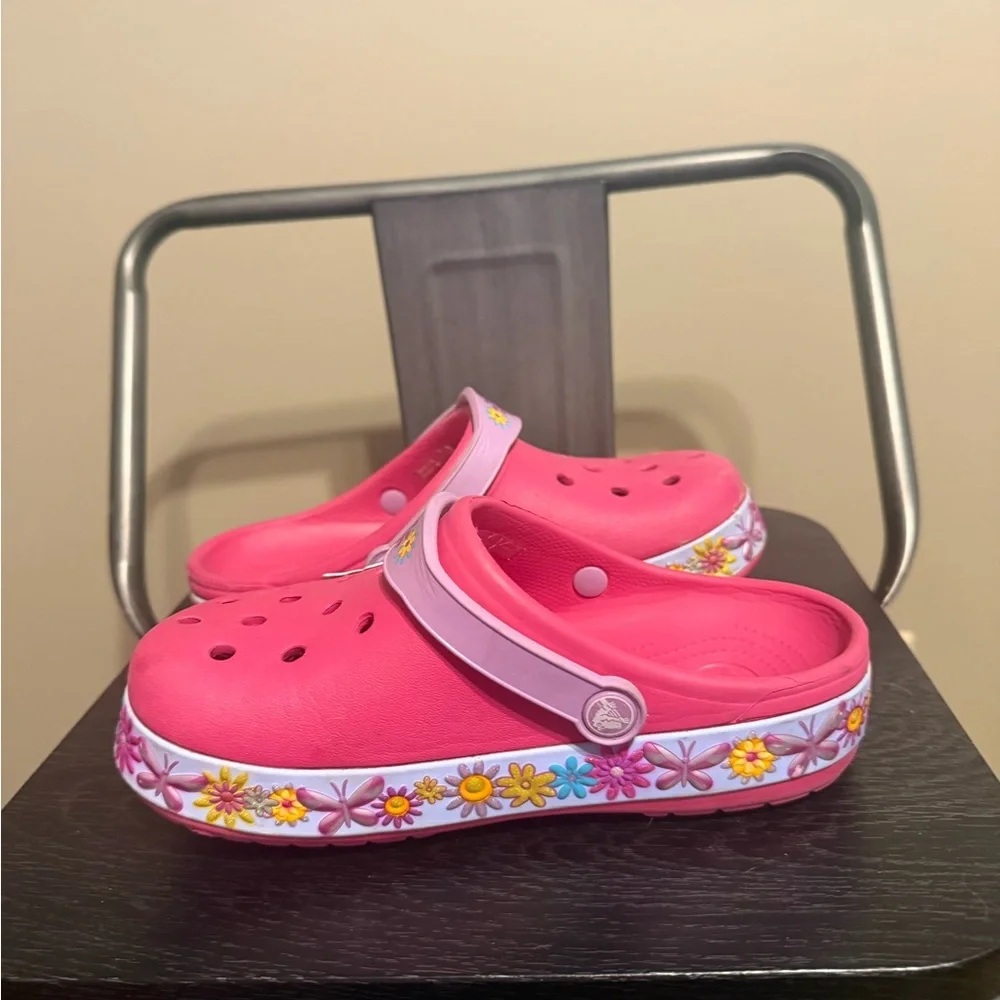 CROCS Kids Pink Floral Butterfly Clogs